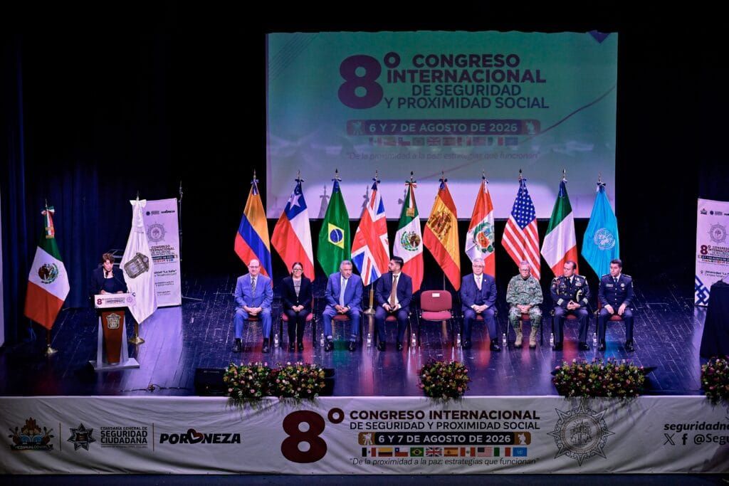 Inaugura Delfina Gómez congreso internacional de seguridad en Neza