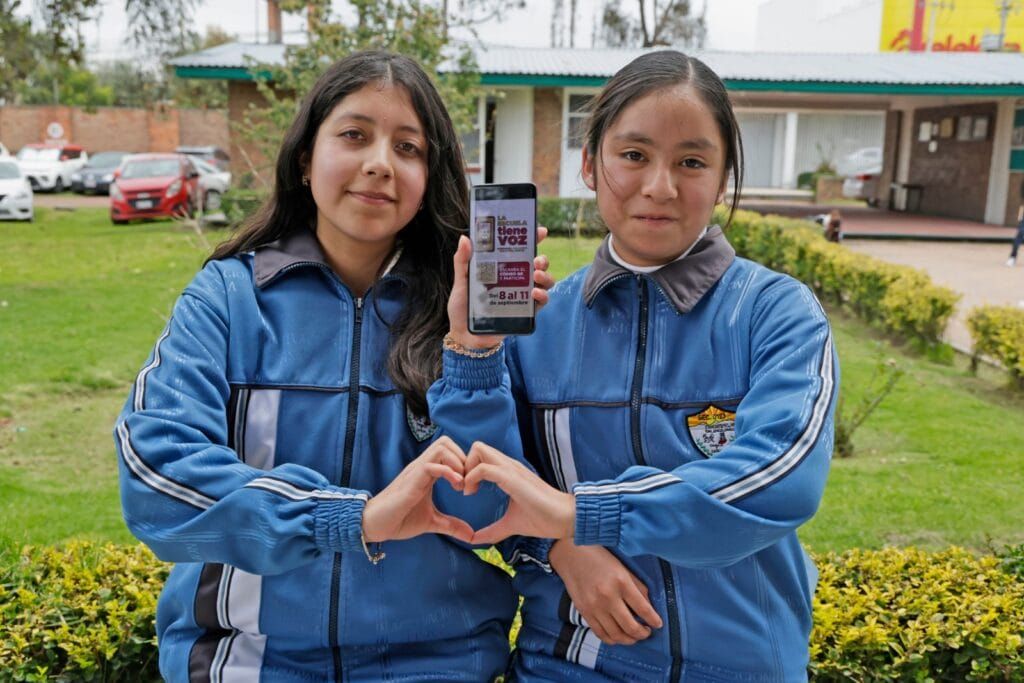 Abre GEM consulta para definir reglas sobre uso de celulares en escuelas