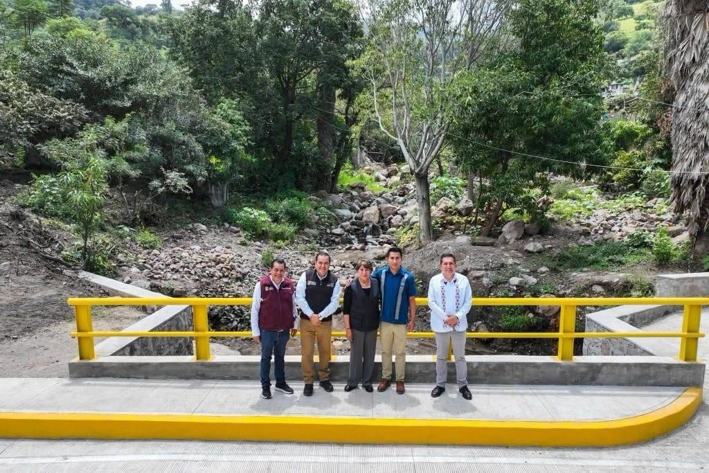 Entrega Delfina Gómez rehabilitación del Puente Ixtapantongo con inversión de 8 mdp