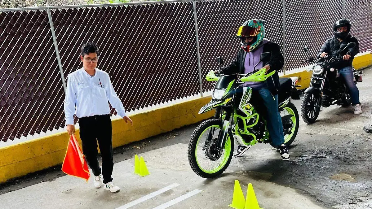 Prevén en Edomex 100 mil licencias de motociclistas al cierre de 2026