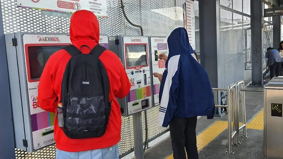 ¿Cómo funcionarían las máquinas de reciclaje del Edomex en Mexibús y Mexicable?