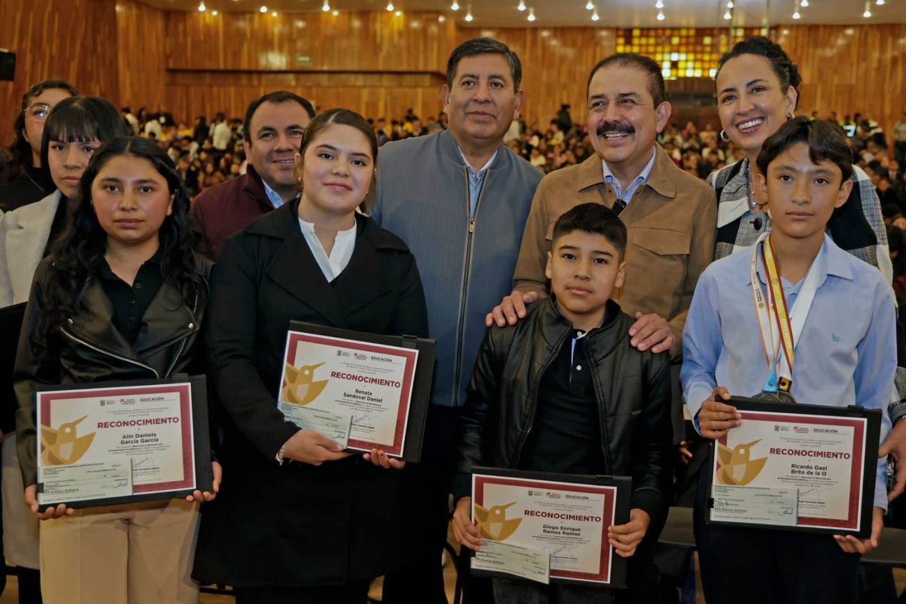 Invierte Edomex más de 2 mil 204 mdp en becas para 382 mil estudiantes