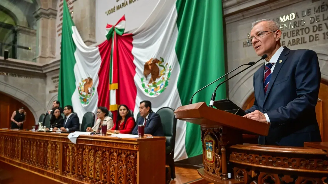 Presenta resultados del tercer año de gobierno de Delfina Gómez secretario de Finanzas del Edomex
