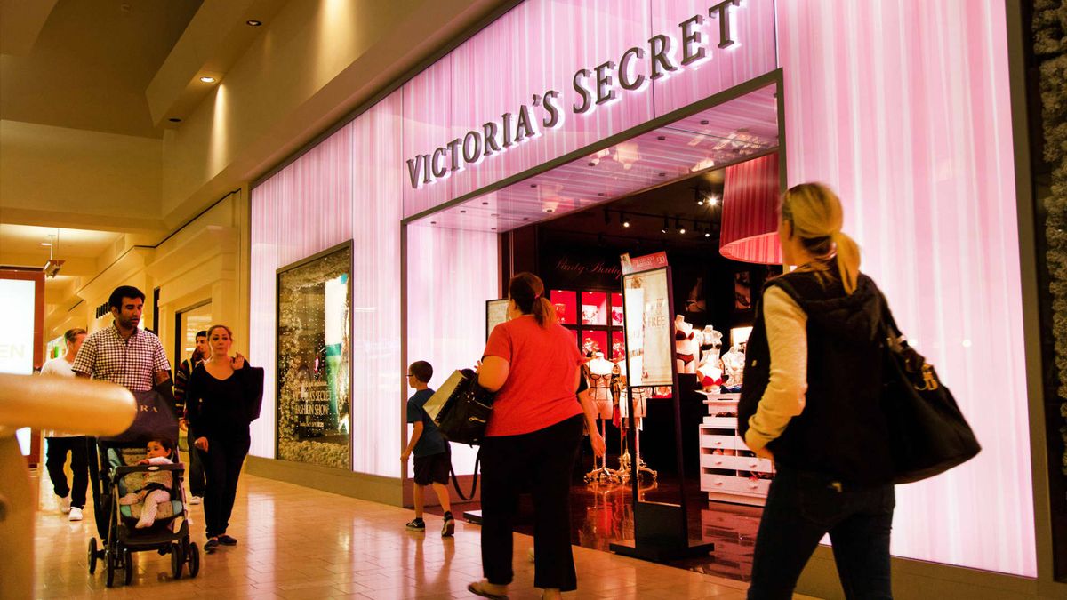 “Victoria's Secret” üçünji çärýekde 71 million dollar ýitgi çekdi