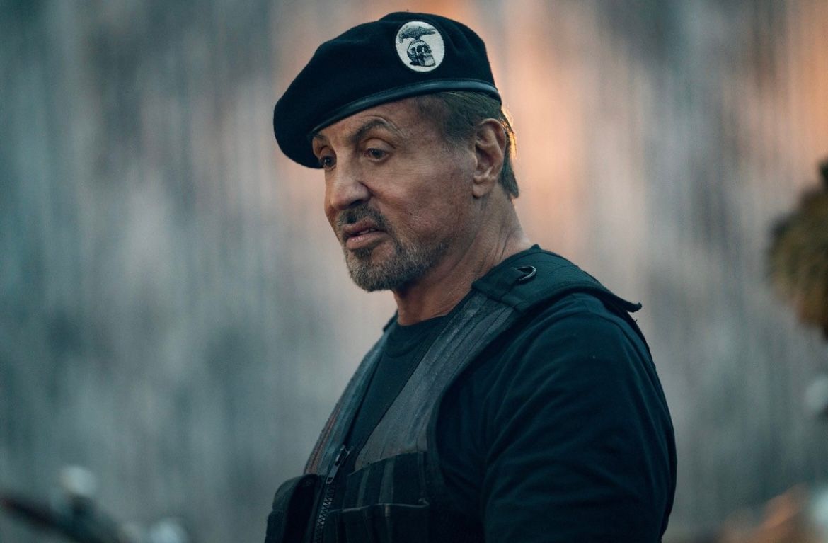 Silwester Stallone garadan gaýtmaz, gaýduwsyz toparyny 4-nji gezek ýygnaýar