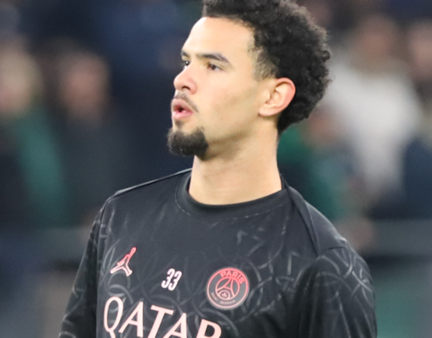 Warren Zaïre-Emery postule pour être le latéral des Bleus à la Coupe du Monde
