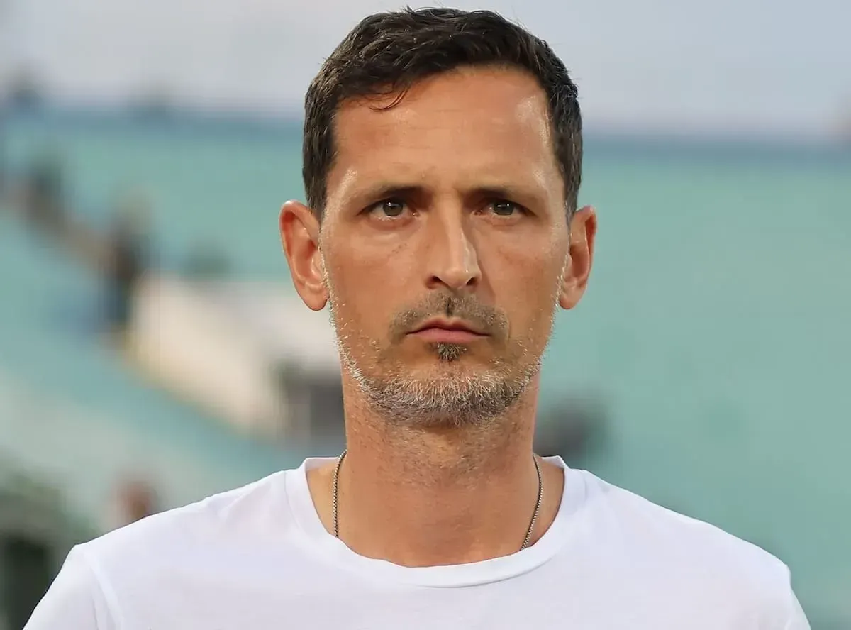 Fin du feuilleton à Lens : le successeur de Pierre Sage va signer