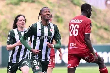 Le Red Star Dompte Dunkerque et Relance la Course aux Playoffs