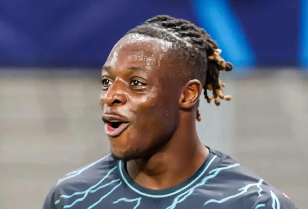 Polémique : Jérémy Doku était bien à Londres pour assister à la naissance de son enfant