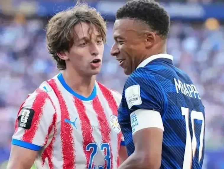 Transferts : le nouvel ennemi du football français débarque en Ligue 1 !