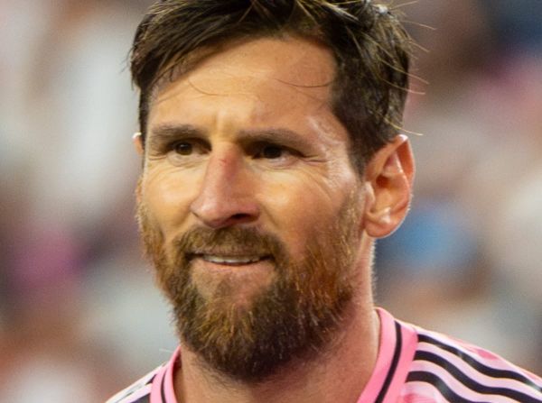 Coup fatal ? Xavi explique que c'est Laporta qui s'est opposé  au retour de Messi !