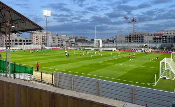 Match_Football_Red_Star_FC_x_FBBP01_-_Stade_Bauer_-_Saint-Ouen-sur-Seine_FR93_-_2022-10-12_-_2.jpg