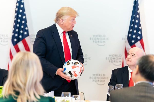 Gianni Infantino, le carton rouge qui fait déborder la Coupe du Monde