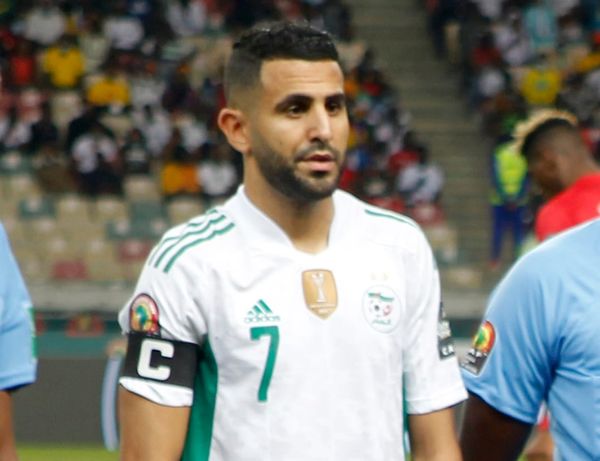 Transferts : Riyad Mahrez à l'OM pour sauver le mercato ?