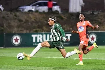 Ligue 2 BKT : Le Red Star et Laval se neutralisent dans un choc tactique au Stade Bauer