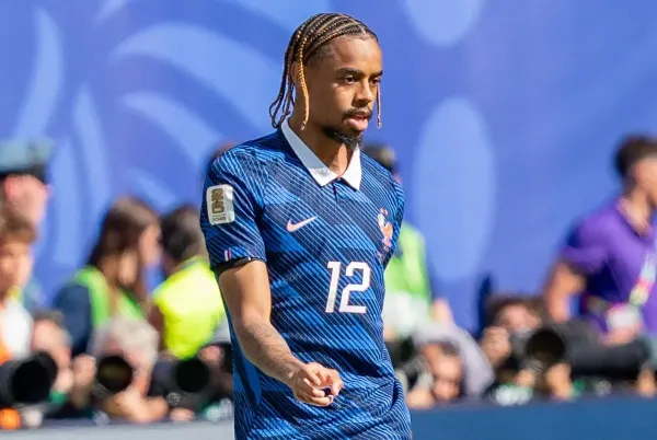 C'est confirmé, le PSG ne veut pas vendre Bradley Barcola !