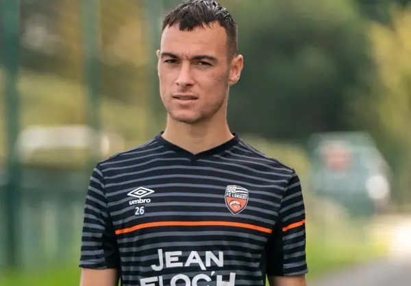 Courtisé par Rennes, Lens et l'OM, Pablo Pagis prêt à jouer un sale tour à Lorient