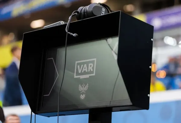 Video_assistant_referee_in_Russia.jpg