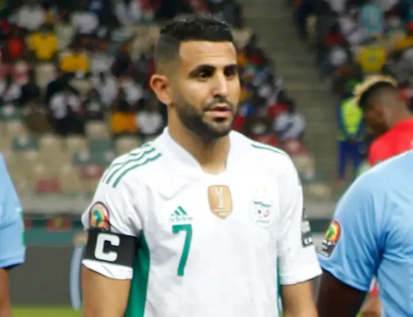 Transferts : Riyad Mahrez à l'OM pour sauver le mercato ?