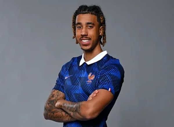 Equipe de France : Leny Yoro, programmé pour les Bleus