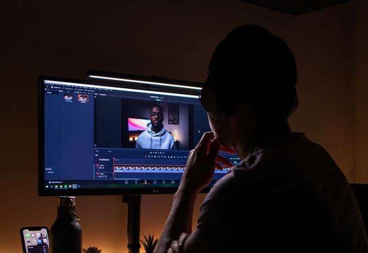 What Makes People Click Affiliate Links? 5 Factors That Make the Difference