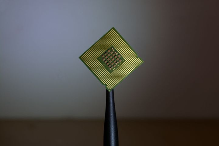 Samsung’s Accelerated Production Threatens Micron’s Position in High-Bandwidth Memory Market