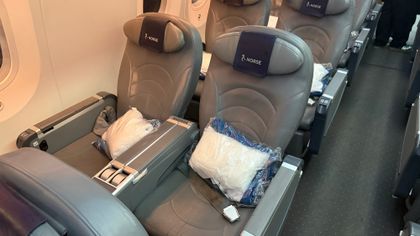 Pakistan’s Airline Is Flying Borrowed Planes to London. I’ve Been on One