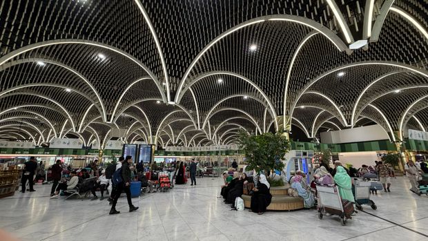 Twenty Flights a Day, Then None: How Sanctions Cut the Air Link Between Iraq and Iran