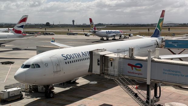 I Flew South African Airways as It Rebuilds. The Crew Impressed Me. The Plane Didn't.
