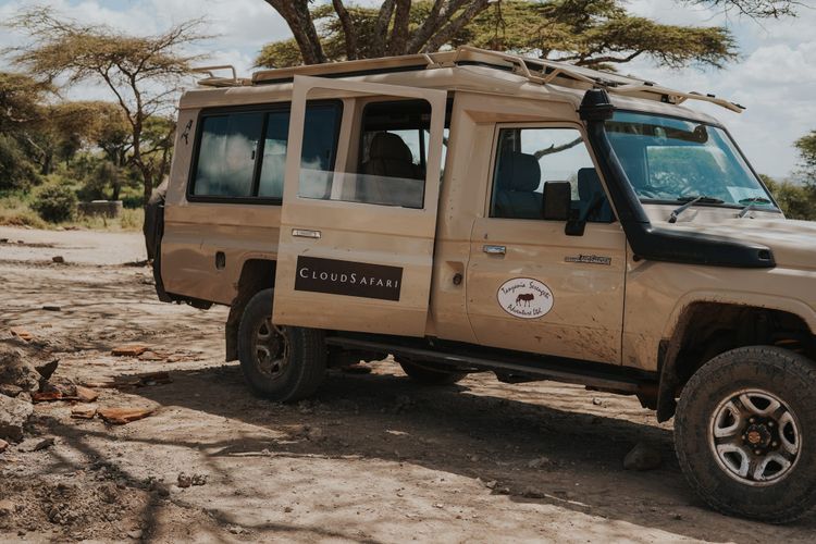 Road vs Flight - The Journey from Arusha City to Serengeti Central