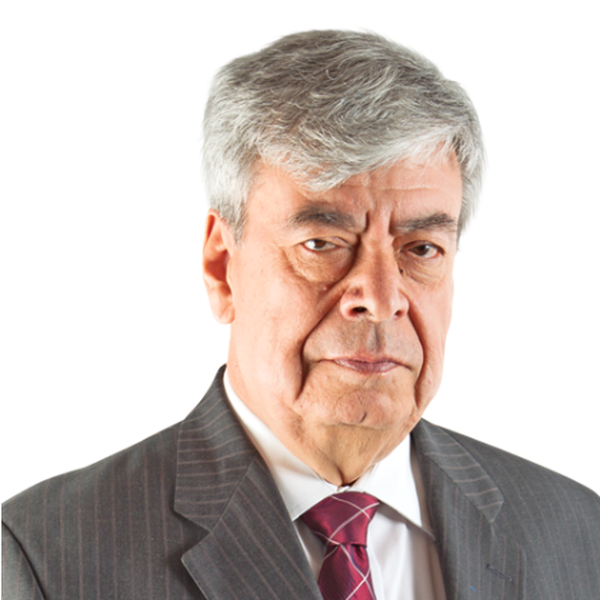 "De gasto militar, guerra y escándalo"