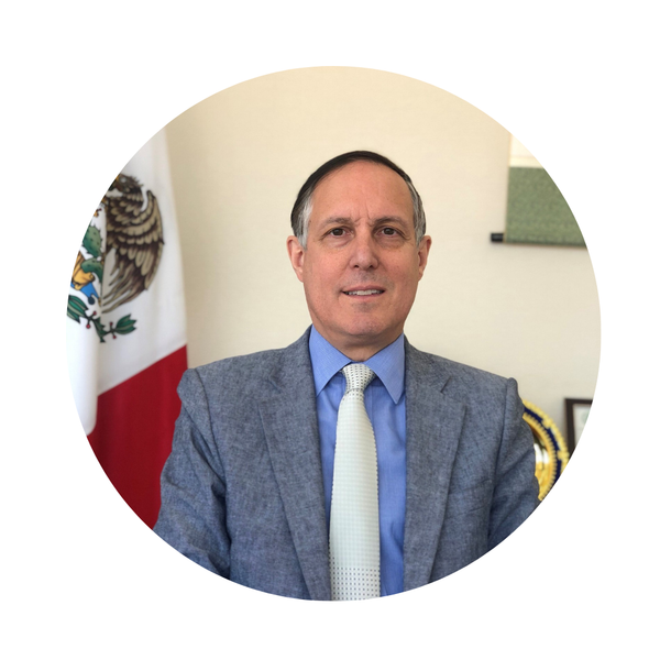 La diplomacia hoy: condena y redención