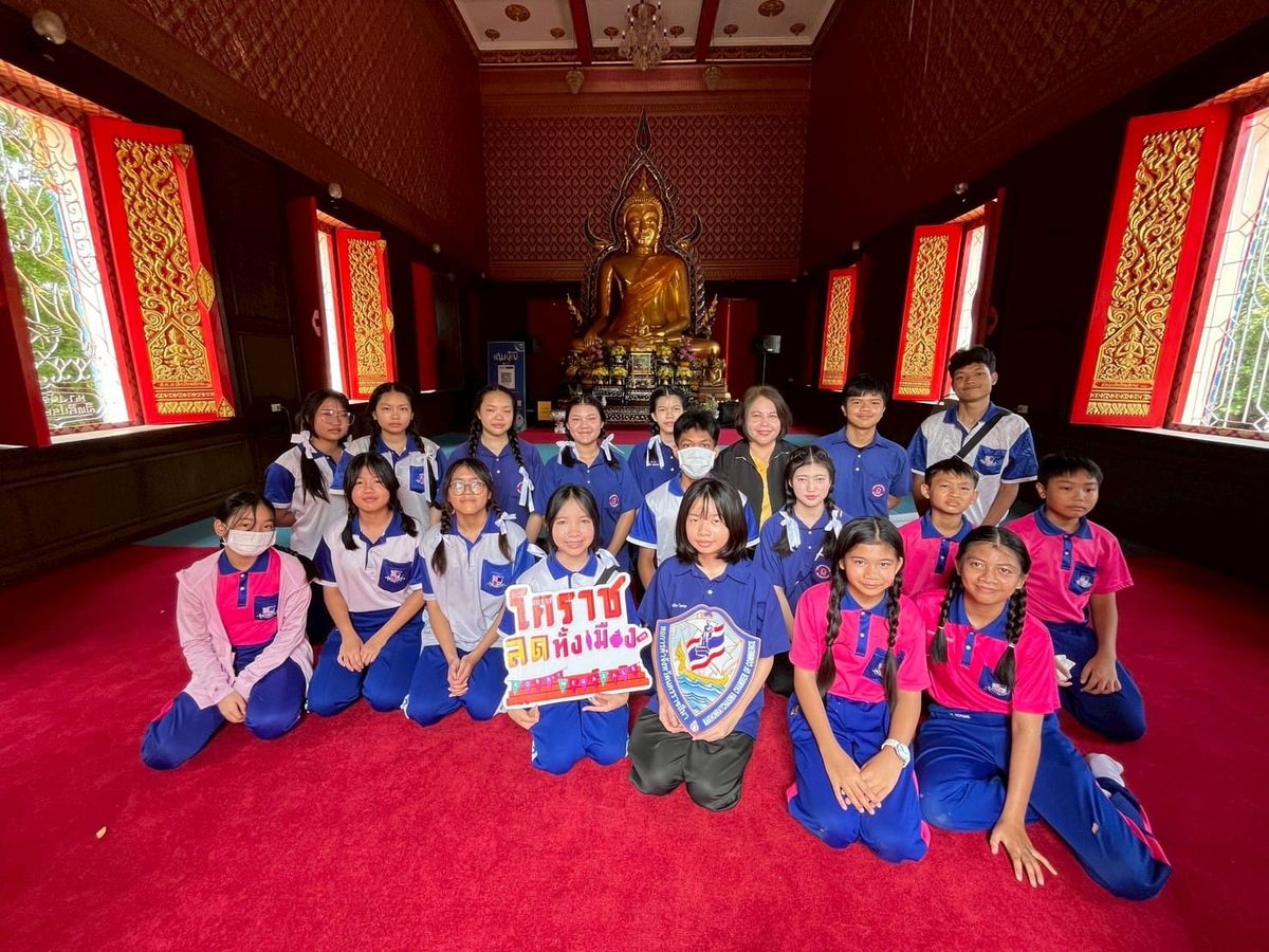 หอการค้าโคราช ร่วมสืบสานวัฒนธรรมผ่านกิจกรรม 8 วัด 3 ศาล ครั้งที่ 2/2568 กระตุ้นเศรษฐกิจเมืองโคราช ในโครงการ "มหกรรมโคราชลดทั้งเมือง 2025"