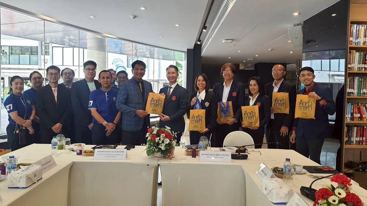 หอการค้าโคราช และ ม.วงษ์ ร่วมศึกษาดูงานศูนย์พยากรณ์เศรษฐกิจและธุรกิจ ม.หอการค้าไทย