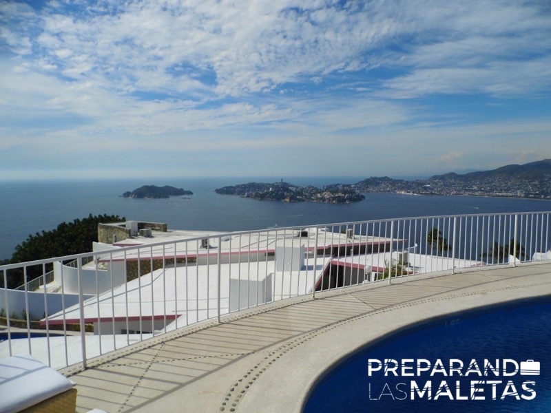 preparando-las-maletas-las-brisas-acapulco-viajes-excelsior-roni-rubinstein-3