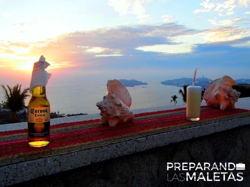 Las Brisas Acapulco - Un Bestseller color de rosa.