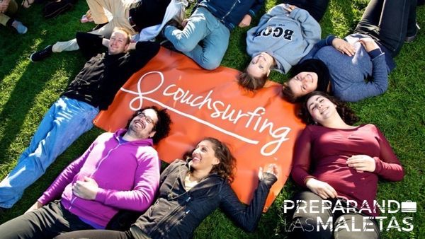 Couchsurfing: Viaja y duerme en casa de extraños. Gratis.