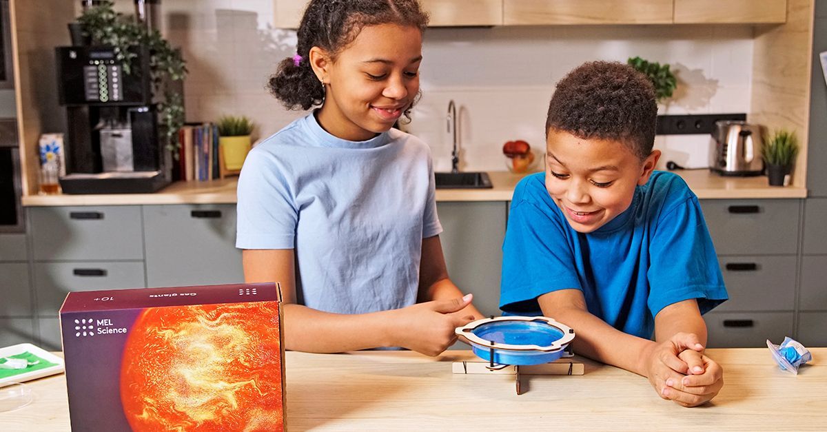 The Ultimate Guide to Kids Chemistry - Fun Experiments & Activities for Elementary Schoolers