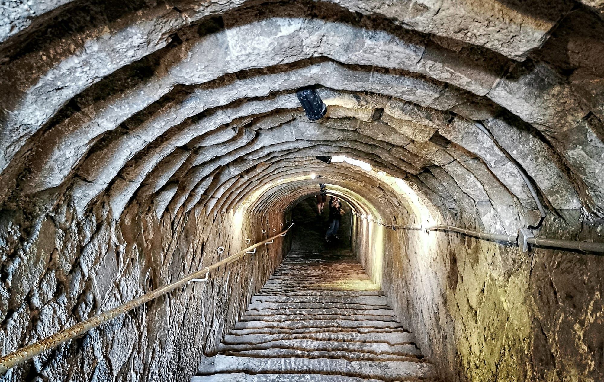 sous terre