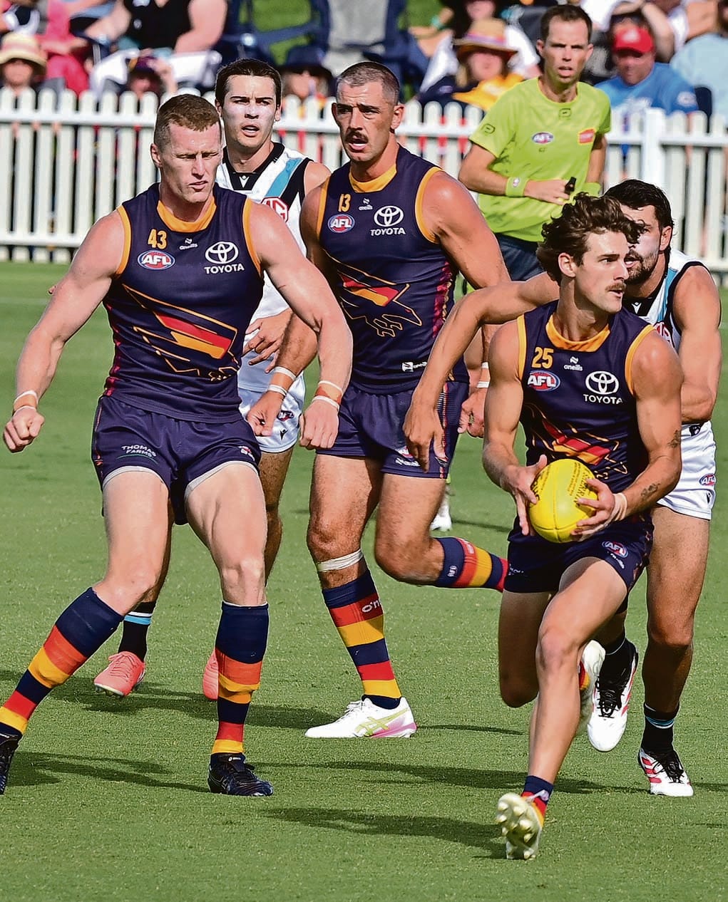 Crows top the Summit