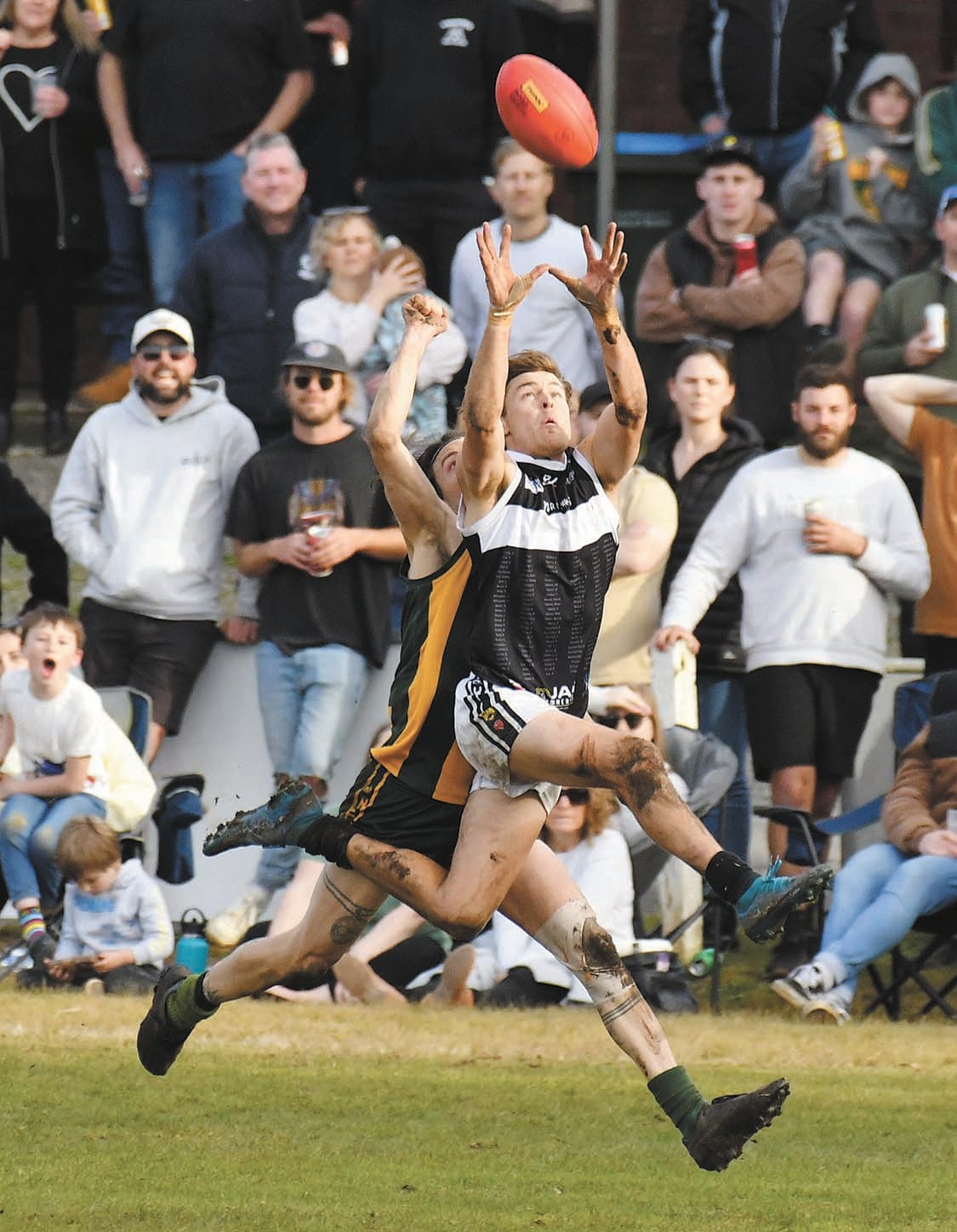 Football thriller to Gumeracha