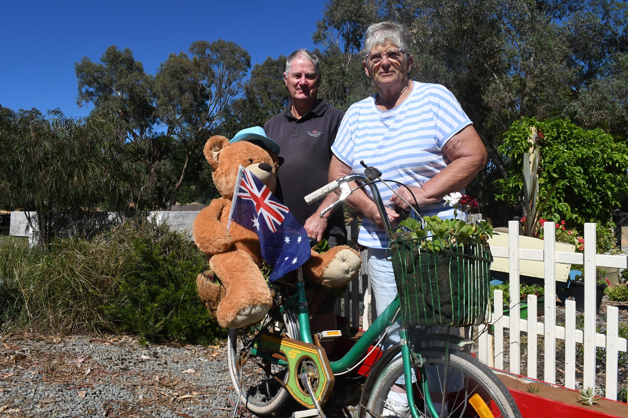 Vandals target Tour decorations