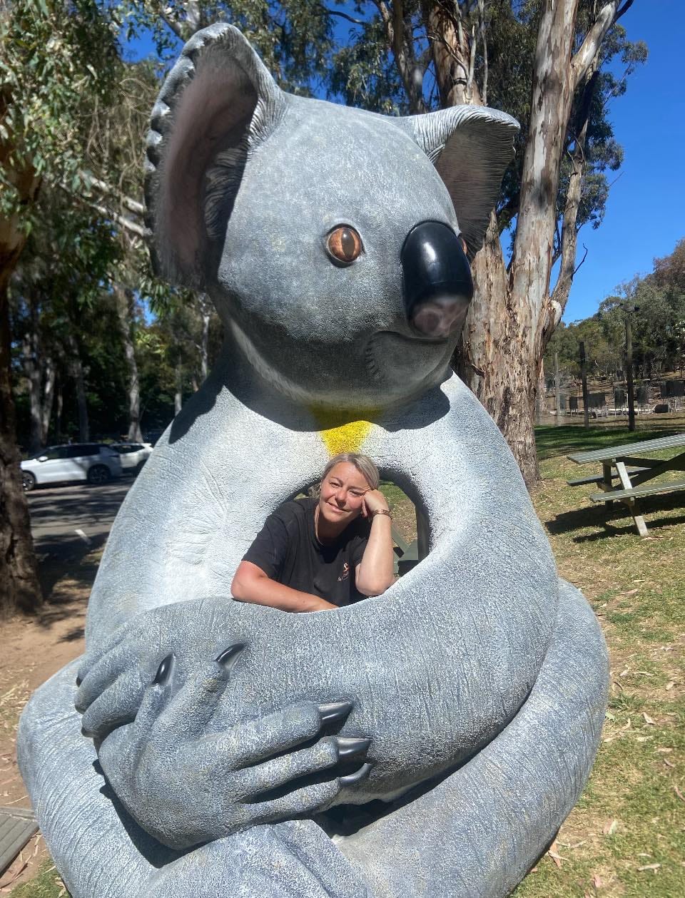 Local business honors 'beautiful' Bondi victim