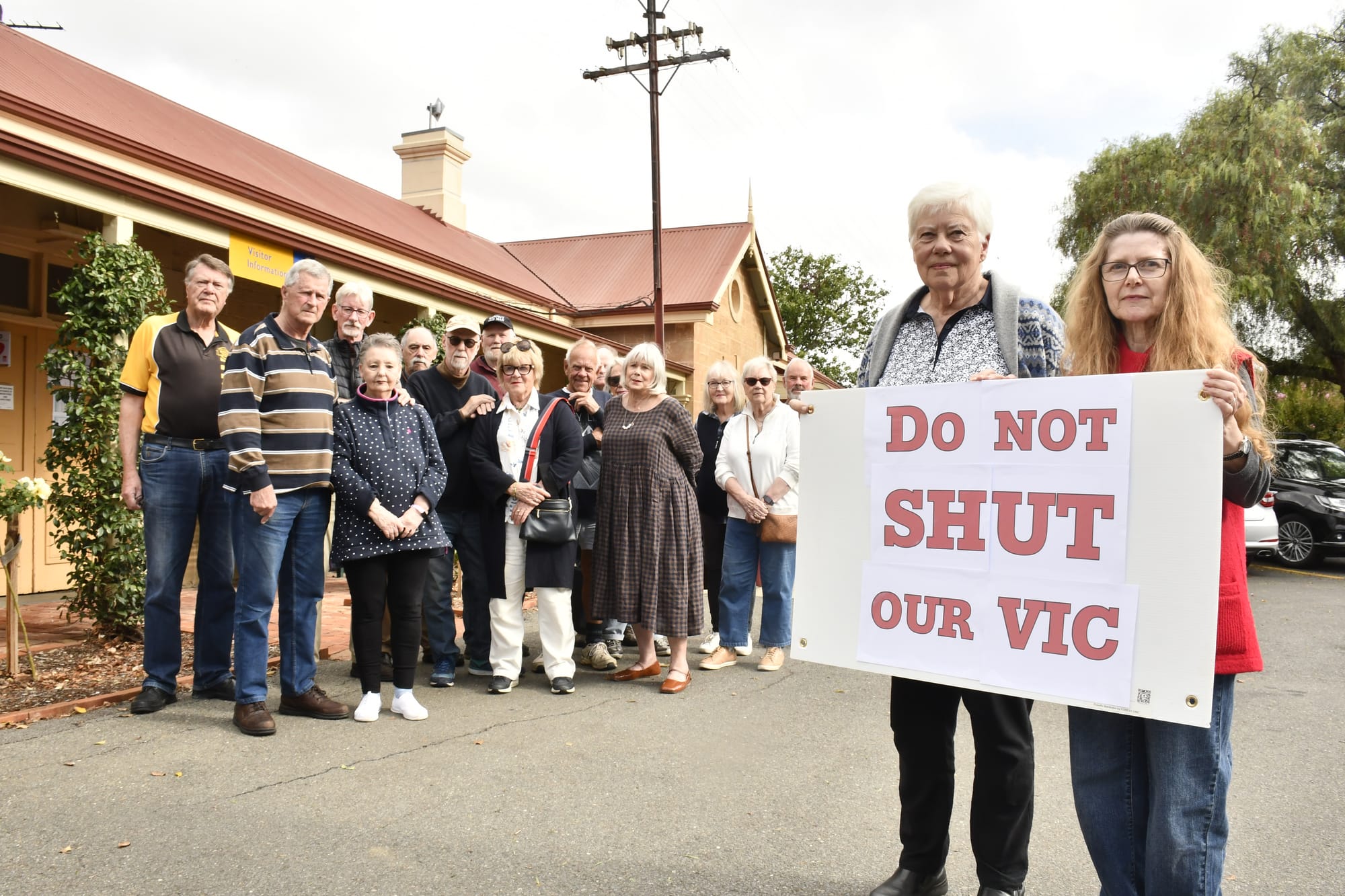 Residents oppose potential visitor information centre changes