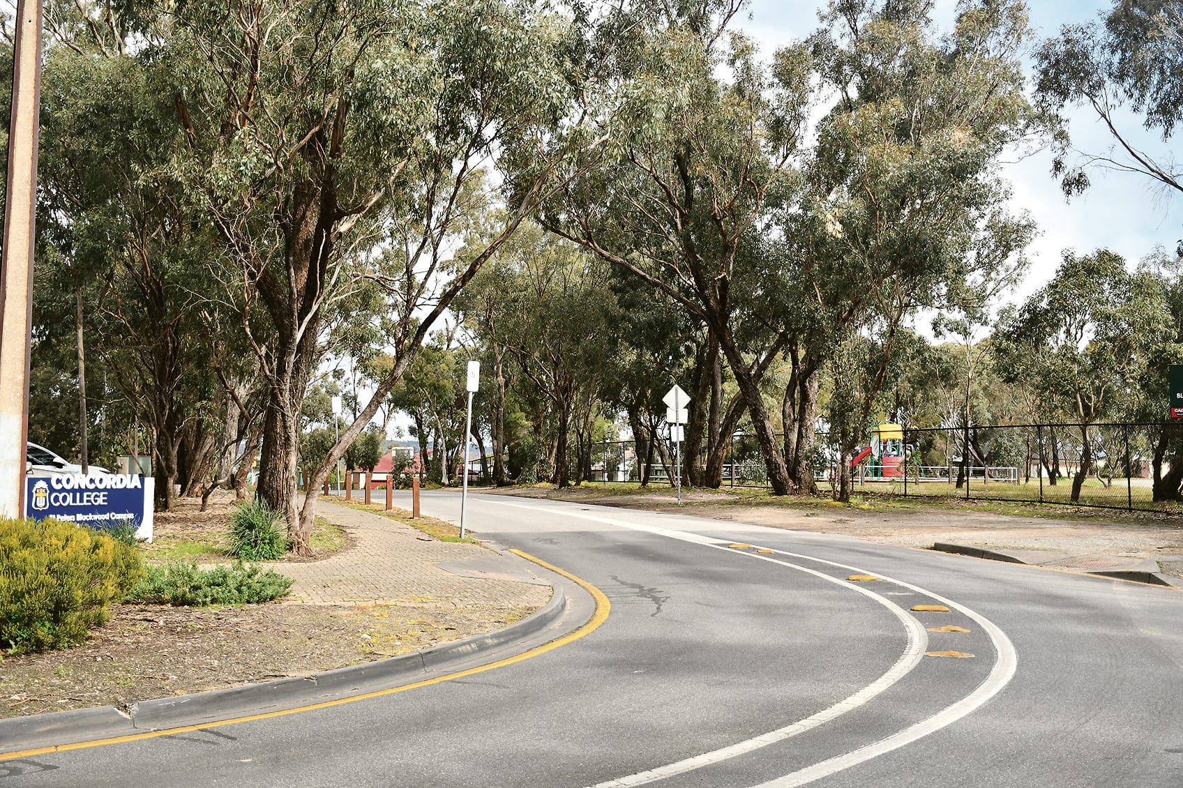 Mitcham council petitioned to install pedestrian crossing