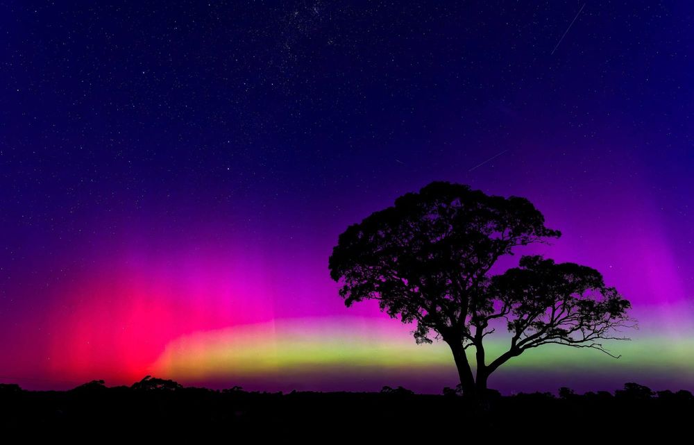 Night skies a kaleidoscope of colour post image