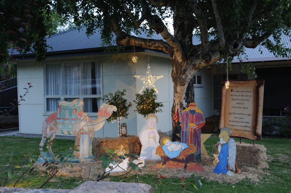 Lobethal lights up the night post image
