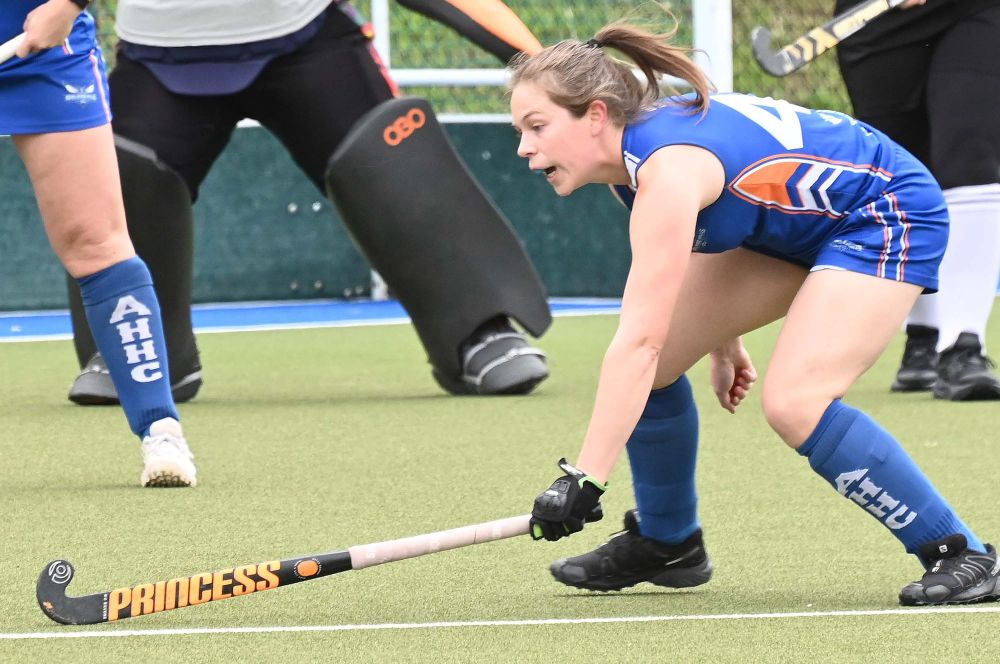 Hockey hits off post image