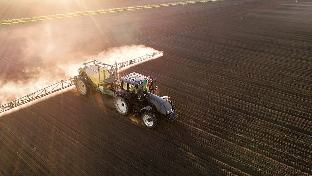 PIRSA keeping an eye on crop spray-drift post image