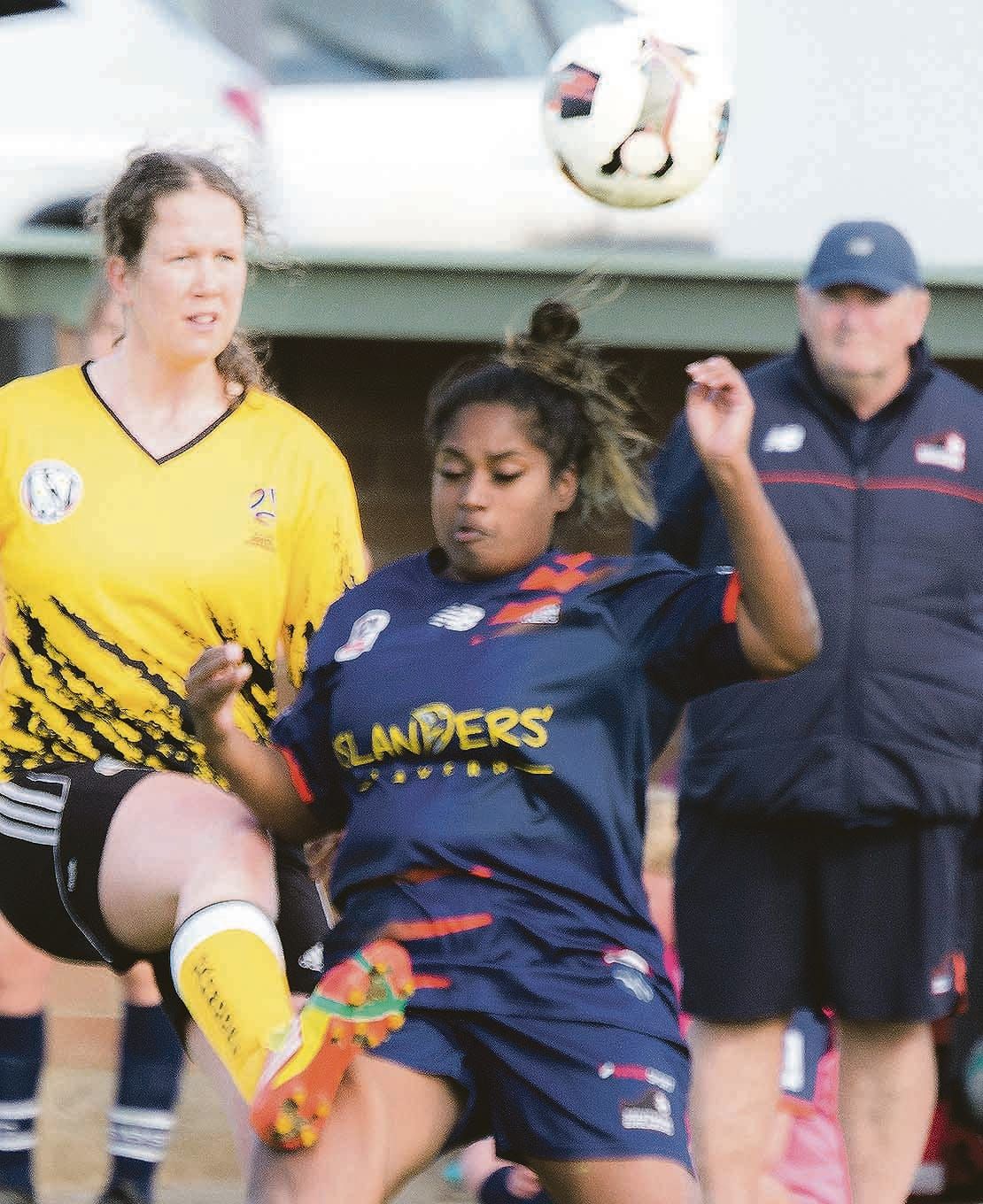 Late win for Magpies women post image